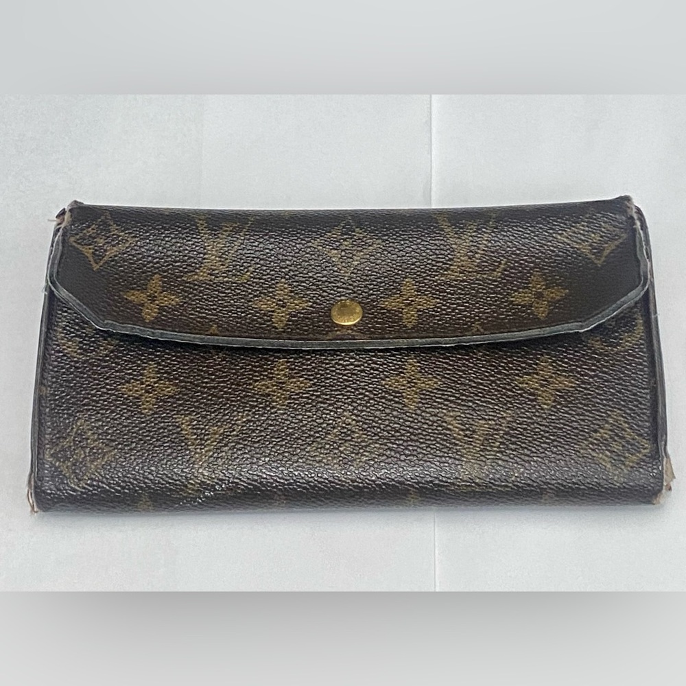 Louis Vuitton Sarah Monogram Wallet